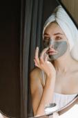 Gesichtsmasken mit der reinigenden Kraft aus den Tiefen der Erde für die Schönheit Ihrer Haut