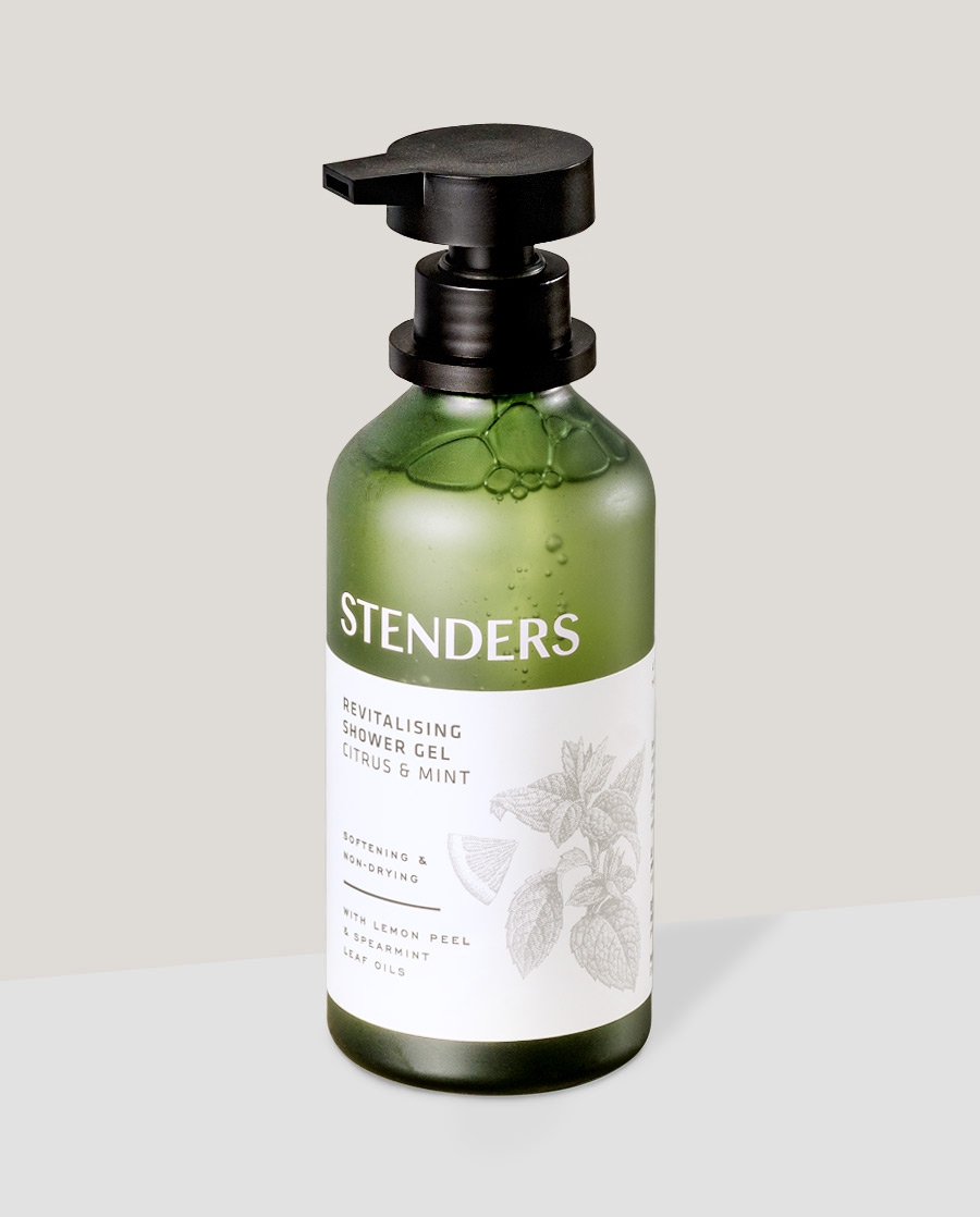 Revitalising shower outlet gel